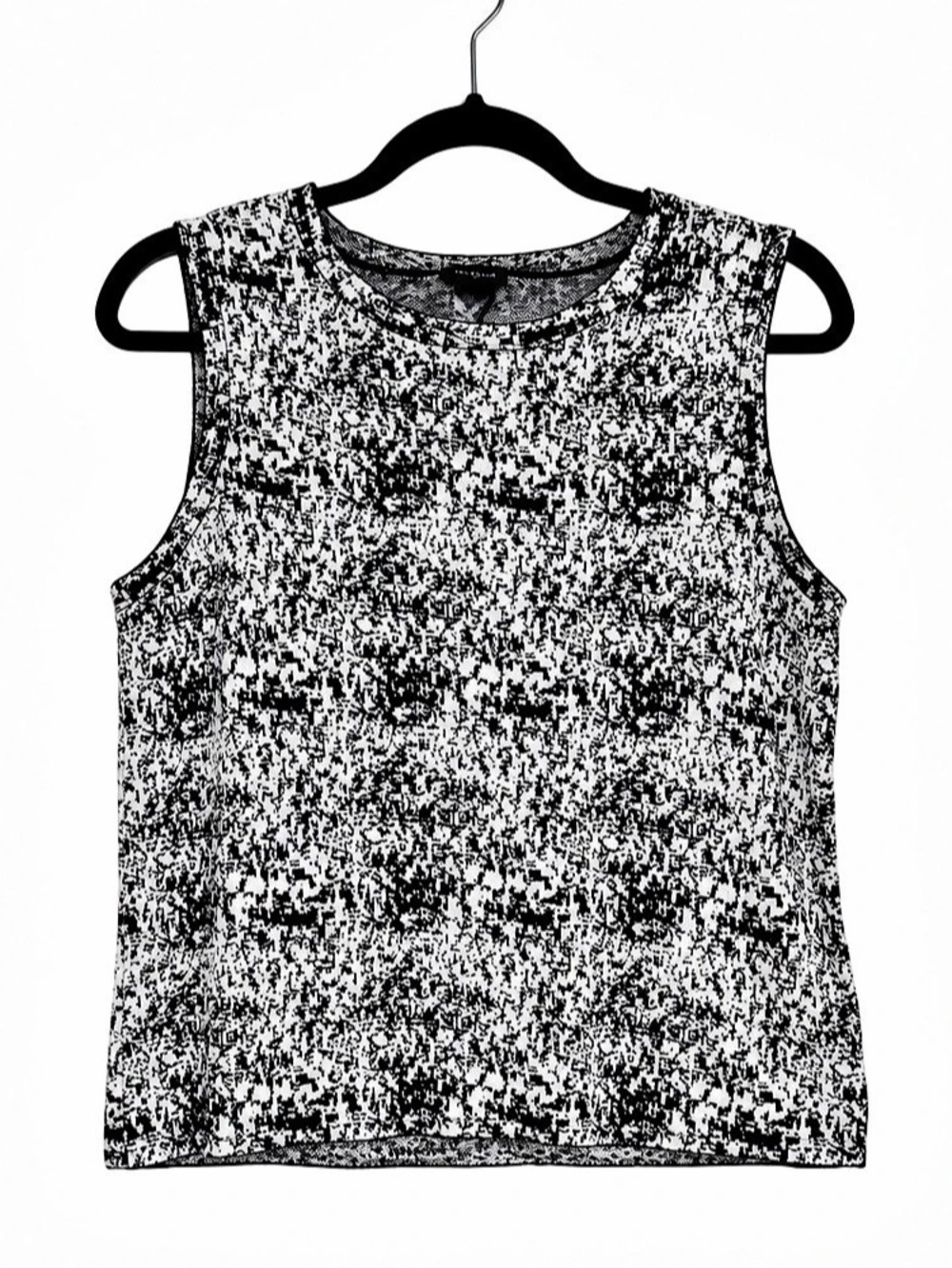 Ann Taylor Abstract Sleeveless Top in Black & White